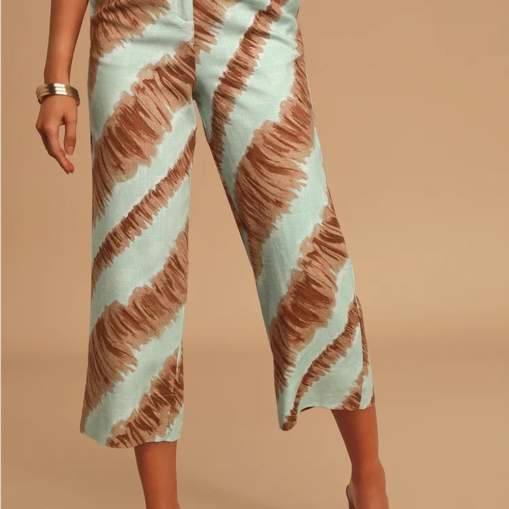 NWT - Mint Blue Tie-Dye High-Waisted Culottes, Cropped Pants, Size MEDIUM Lulu's